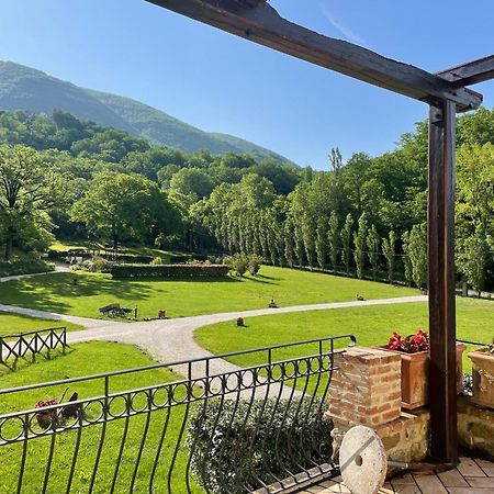 Cerqua Rosara Residence Valtopina Екстер'єр фото