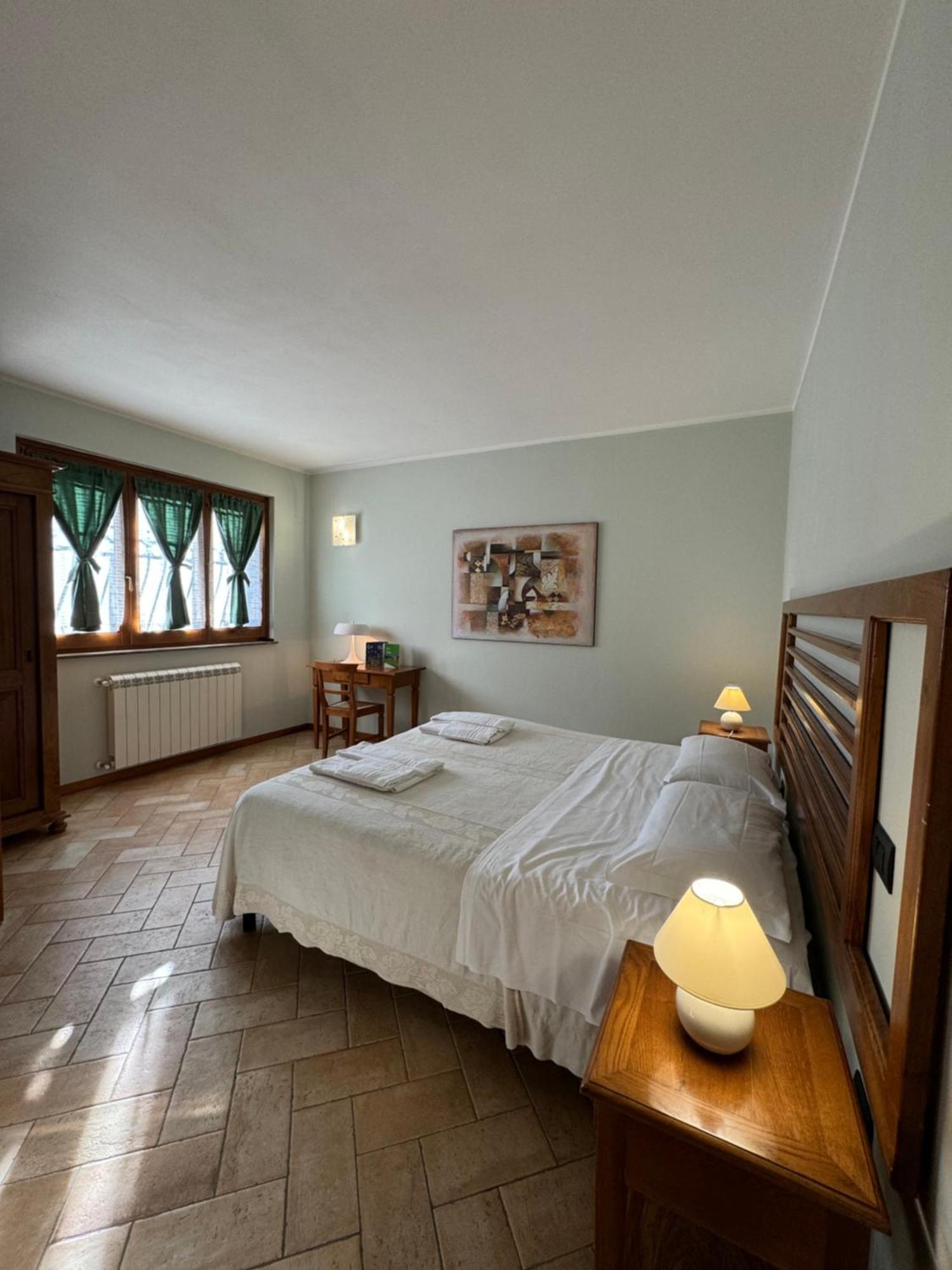 Cerqua Rosara Residence Valtopina Екстер'єр фото